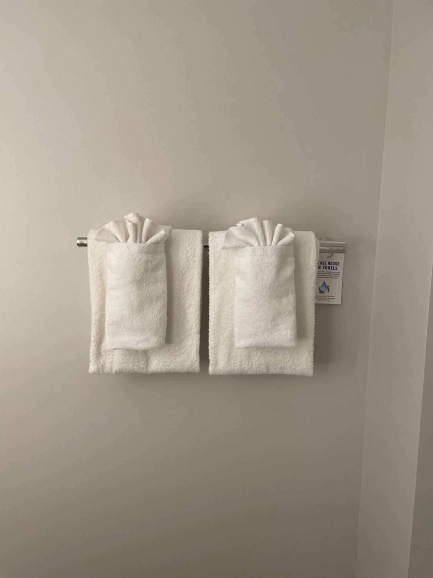 Holiday Inn Express & Suites Muskegon - Grand Haven By Ihg Ngoại thất bức ảnh