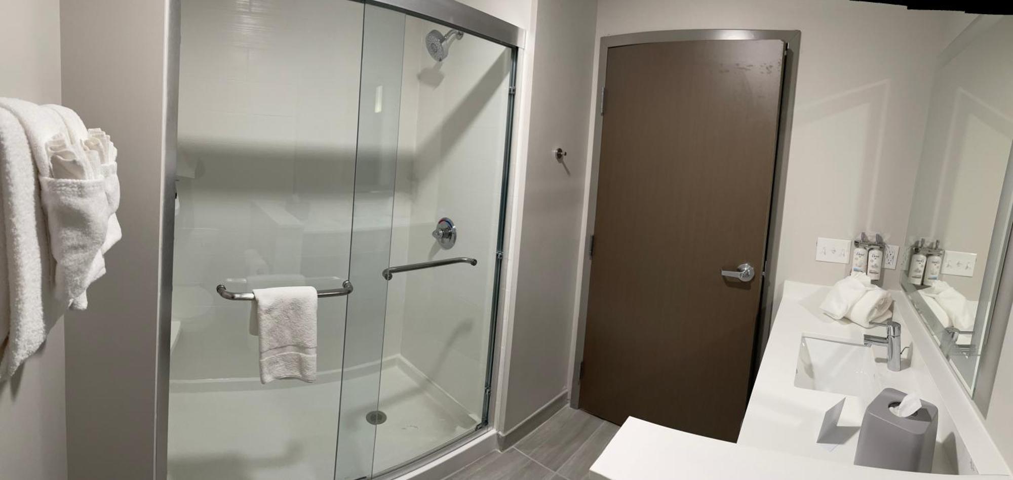 Holiday Inn Express & Suites Muskegon - Grand Haven By Ihg Ngoại thất bức ảnh
