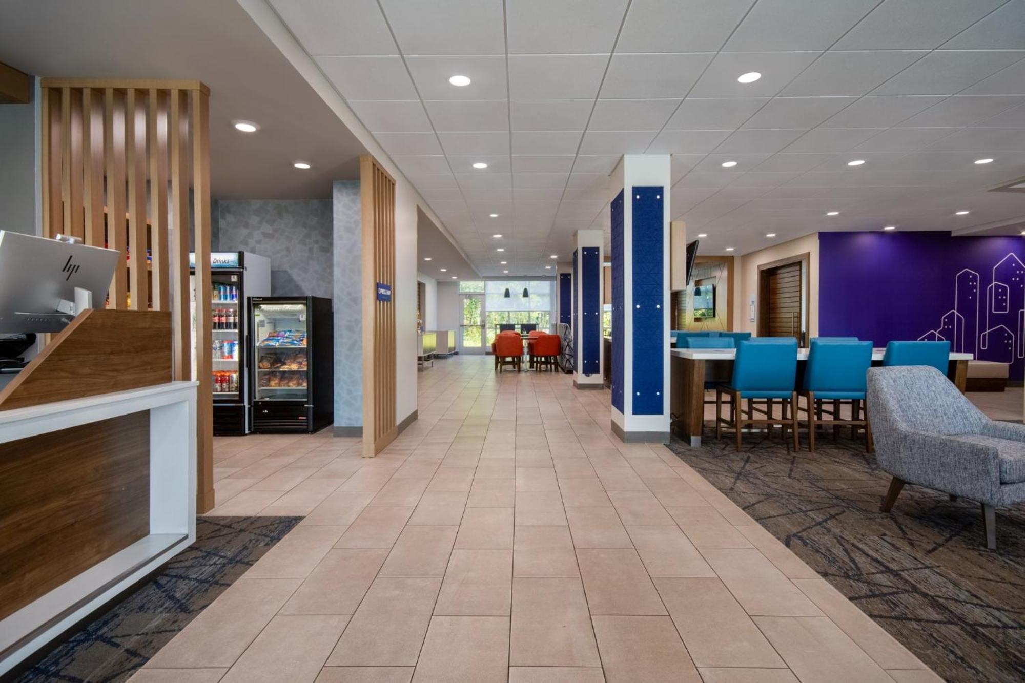 Holiday Inn Express & Suites Muskegon - Grand Haven By Ihg Ngoại thất bức ảnh